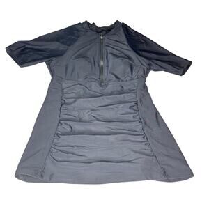 Bloomchic Women's sz 12 Black Swim Top Zip Short Sleeve Built In Bra Ruched NWT